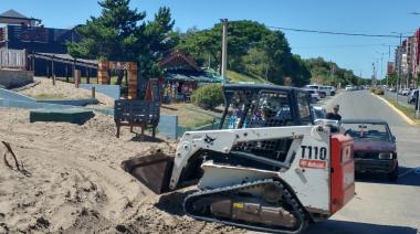 Reacondicionan las bajadas a la playa en San Clemente por la acumulación de arena
