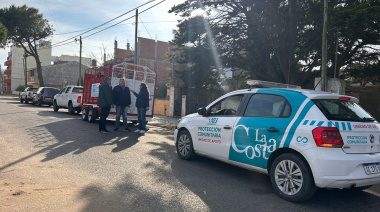 Volcó una camioneta en la rotonda de Ruta 11 en Mar de Ajó y el conductor resultó ileso