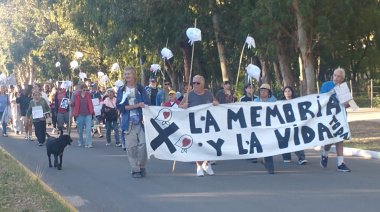 Emotiva jornada por el Día Nacional de la Memoria con acto, marcha y homenaje en la playa