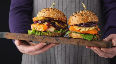 La Costa convoca a productores de hamburguesas de autor para organizar el sector