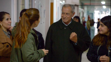 Juan de Jesús visitó la Escuela Secundaria N° 13 de Mar del Tuyú