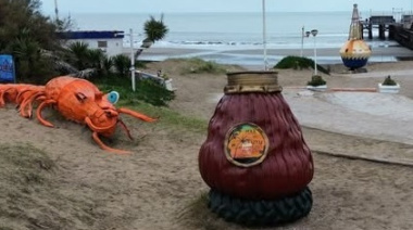 Robaron la bombilla del mate gigante de Mar del Tuyú