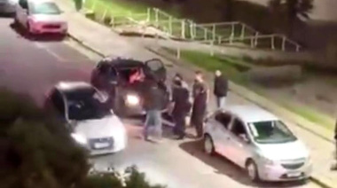 Un joven fue golpeado, cayó a la calle y terminó atropellado a la salida de un boliche