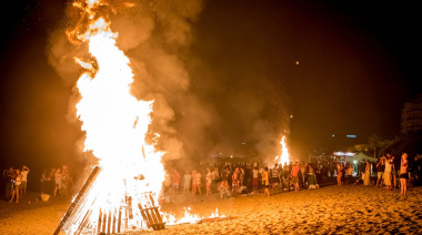 Vuelve la Fiesta de San Juan y San Pedro con la tradicional quema del muñeco en San Clemente
