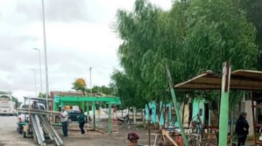 Retiraron puestos de venta instalados sobre la Ruta 63 en cercanías de Dolores