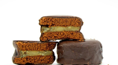 La Costa ofrece descuentos en alfajores y chocolates de producción local