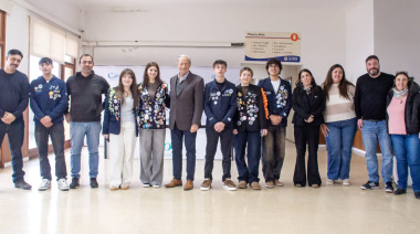 Jóvenes de La Costa se preparan para vivir experiencias de intercambio en distintos países