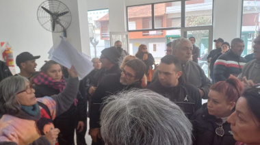 Vecinos vuelven a protestar contra EDEA por tarifas que consideran impagables en La Costa