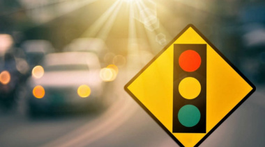 Se filmó tomando whisky al volante y burlándose en la Ruta 2