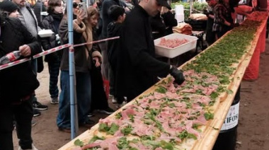 12 metros de sabor: Villa Gesell elaboró la focaccia más larga del país