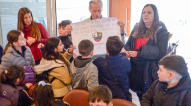 Estudiantes del Colegio Modelo recorrieron el Palacio Municipal y el Concejo Deliberante