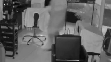 Quedó todo Grabado: Entraron a robar En Una Peluquería de San Bernardo