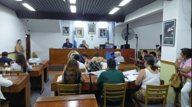 Mónica Correa cuestionó la falta de sesiones y presentó un proyecto sobre venta ambulante en playa