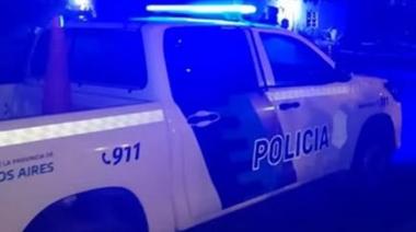 Preocupación en Costa Azul por jóvenes que arrojarían piedras contra autos y viviendas durante la noche