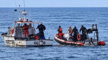 Amplían el operativo para encontrar a los dos kayakistas desaparecidos frente a Santa Teresita