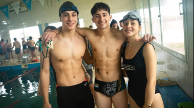 Las Olimpiadas Escolares tienen dos líderes tras la jornada de natación