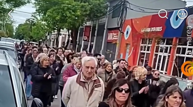 Dolores: una marcha reclamó mejoras en la atención de PAMI tras la muerte de un afiliado