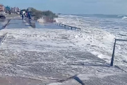 Una sudestada excepcional provocó una fuerte crecida del mar en el Partido de La Costa