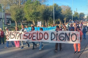Trabajadores de la salud marcharon en Mar de Ajó por mejoras salariales