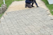Avanzan mejoras urbanas con una nueva vereda en Las Chacras