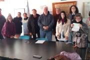 La Feria Artesanal de La Lucila del Mar volvió a convertirse en apoyo para la educación