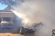 Un vehículo se incendió por completo entre Nueva Atlantis y Punta Médanos
