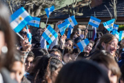 Más de 200 alumnos prometieron lealtad a la Bandera en Lucila del Mar