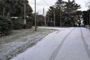Nieve y agua-nieve sorprendieron a localidades de la Costa Atlántica