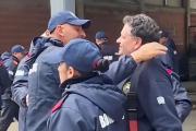Emotivo recibimiento para los bomberos de Las Toninas tras su misión de rescate en Venezuela