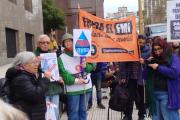 Movilización frente al Ministerio de Economía en rechazo a la privatización de Aysa