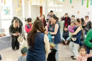 El Centro de Crianza y Niñez de Ostende celebró cuatro años de trabajo junto a las familias
