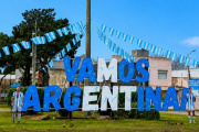 Robaron otra figura del cartel mundialista frente al Centro de Monitoreo de San Bernardo