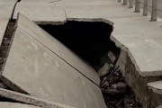 Colapsó parte del histórico mirador de Avenida 58 en Mar del Tuyú