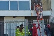 Mar del Plata: dos acusados se arrojaron desde un tercer piso durante los allanamientos