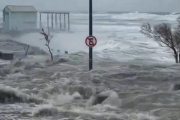 El mar volvió a avanzar sobre la costanera de Monte Hermoso
