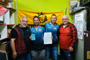 El Club de Pesca y Aula de Mar renovaron su convenio para impulsar las clases de SUP en San Clemente