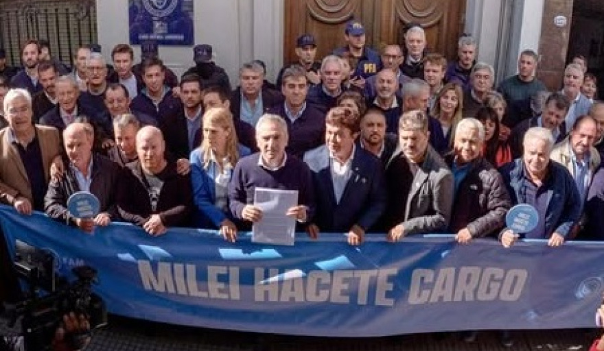 Intendentes bonaerenses exigen recursos y advierten por riesgo en sueldos y servicios