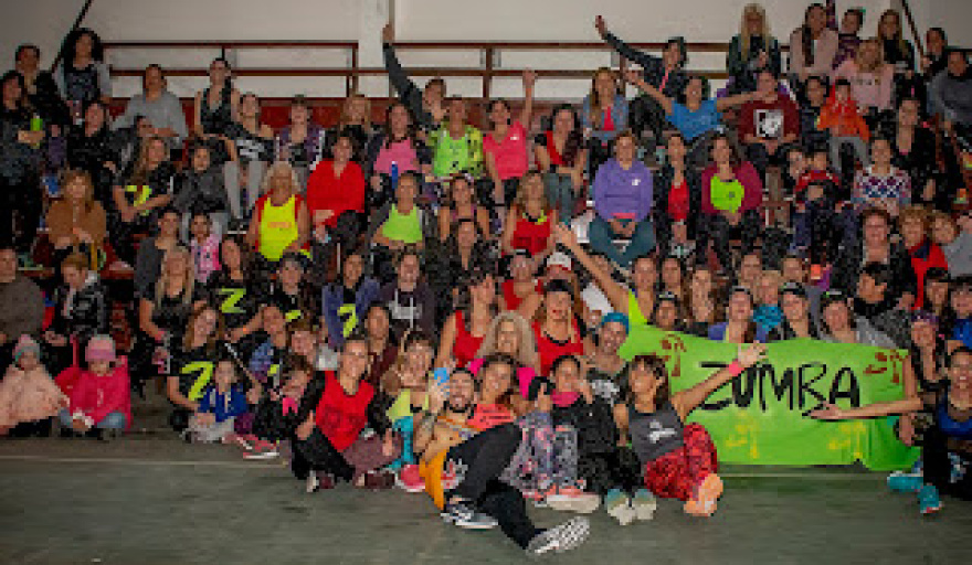 “Ritmo Taller” realizó una feria americana para recaudar fondos