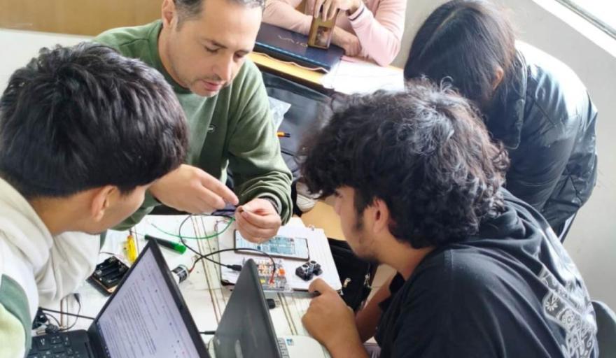 Estudiantes de Dolores desarrollan una huerta automatizada y llevarán el proyecto a Decisión Niñez y la Feria de Ciencias