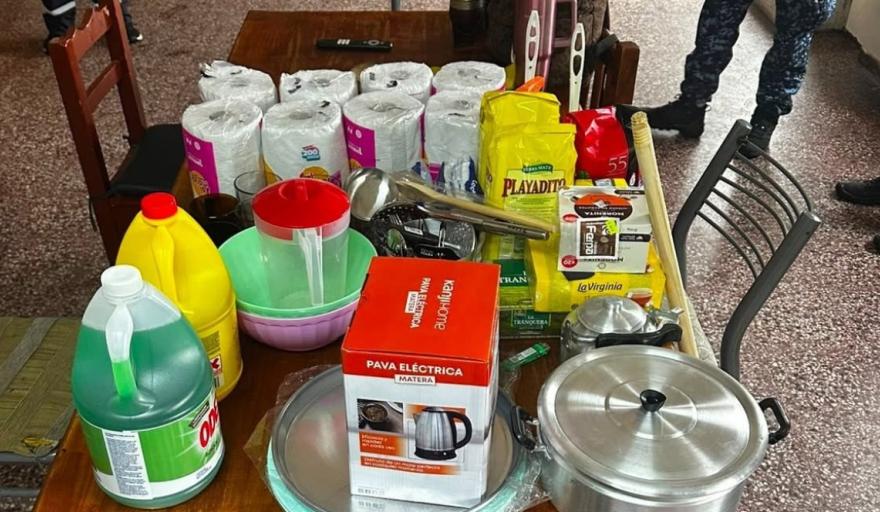 Infantería agradeció la hospitalidad del Cuartel 145 de San Clemente del Tuyú con una donación para los bomberos