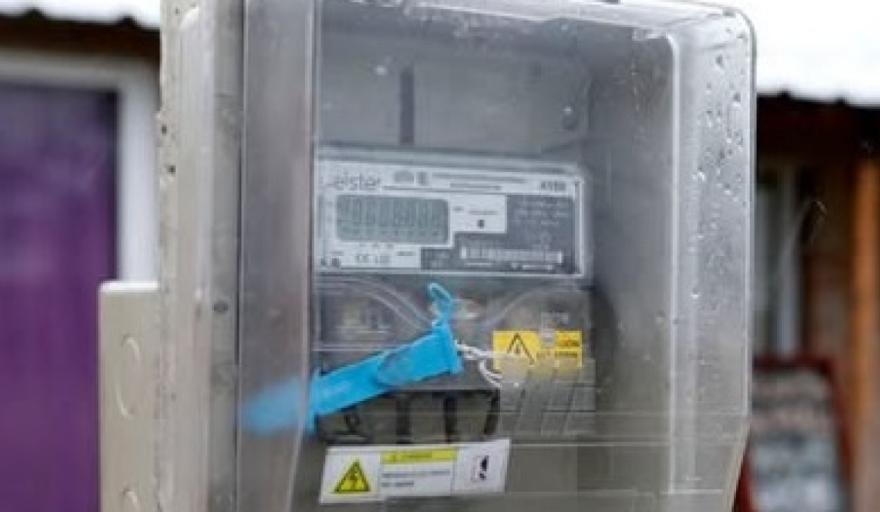EDEA no podrá cortar el servicio a vecinos que hayan reclamado por facturas excesivas